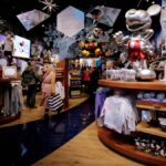 Gap closed 350 stores and now has an Old Navy problem